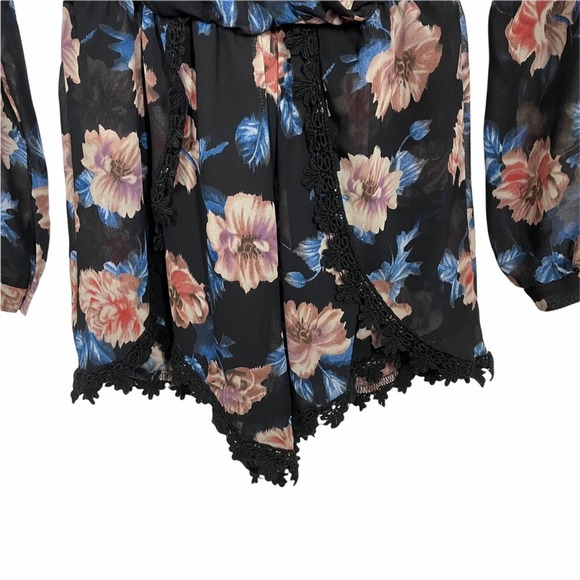 ASTR Floral Lace Trim Long Sleeve Romper Black XS - Picture 4 of 13